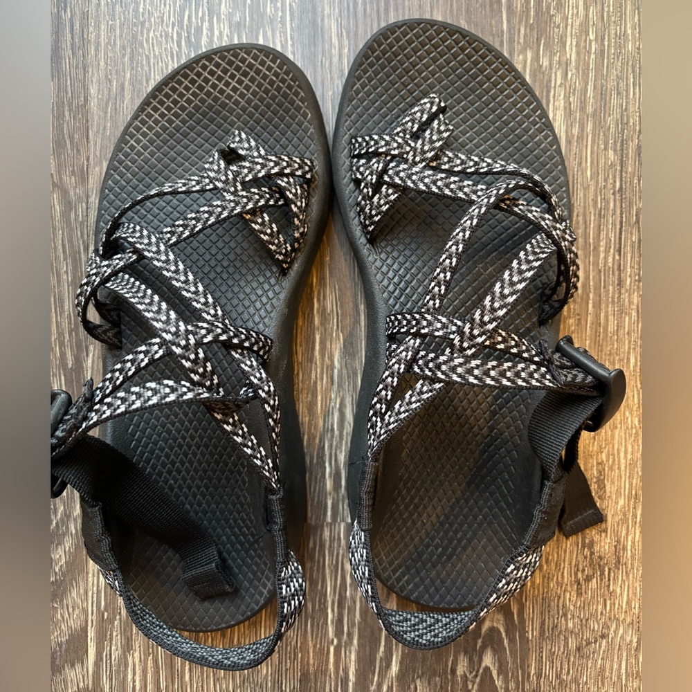 Black and White Chacos - W7